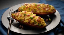 Breakfast Stuffed Sweet Potatoes